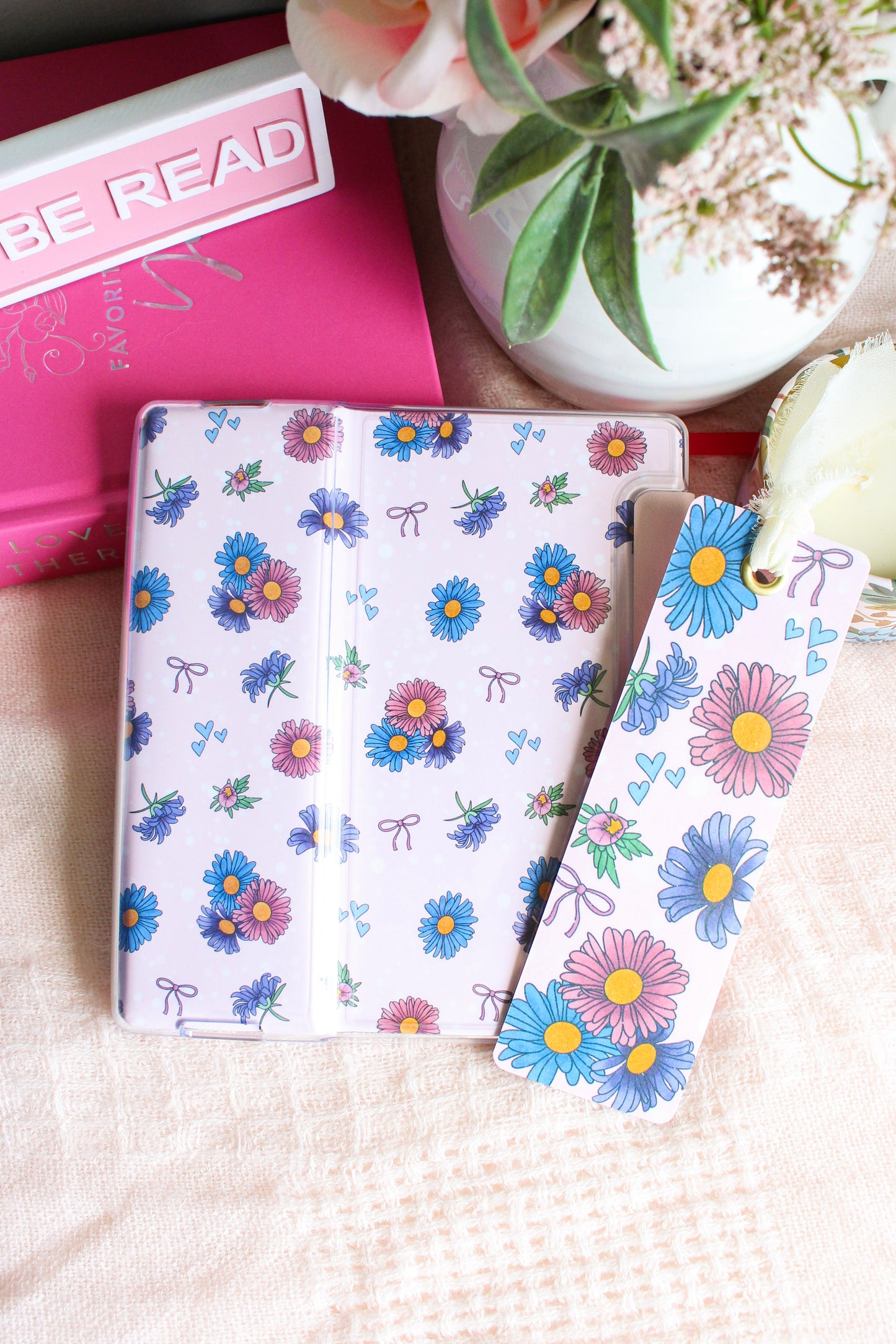 Pastel Daisies & Bows Kindle Insert